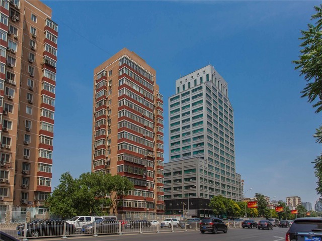 南京智能大型玻璃表面清洁机销售公司